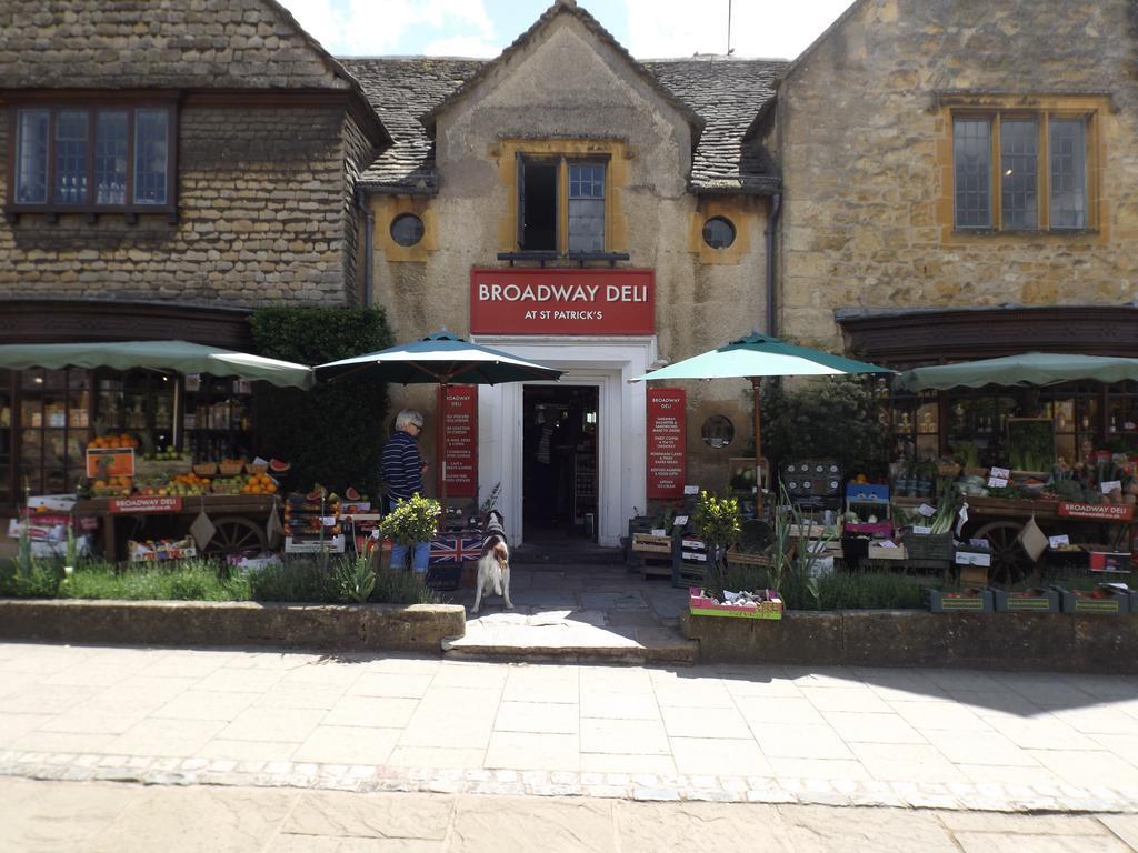 Your Home From Home On The Edge Of The Cotswolds إيفيشام المظهر الخارجي الصورة